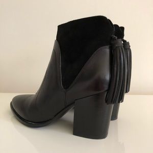 Marc Fisher LTD Janay Tassel Bootie 7.5